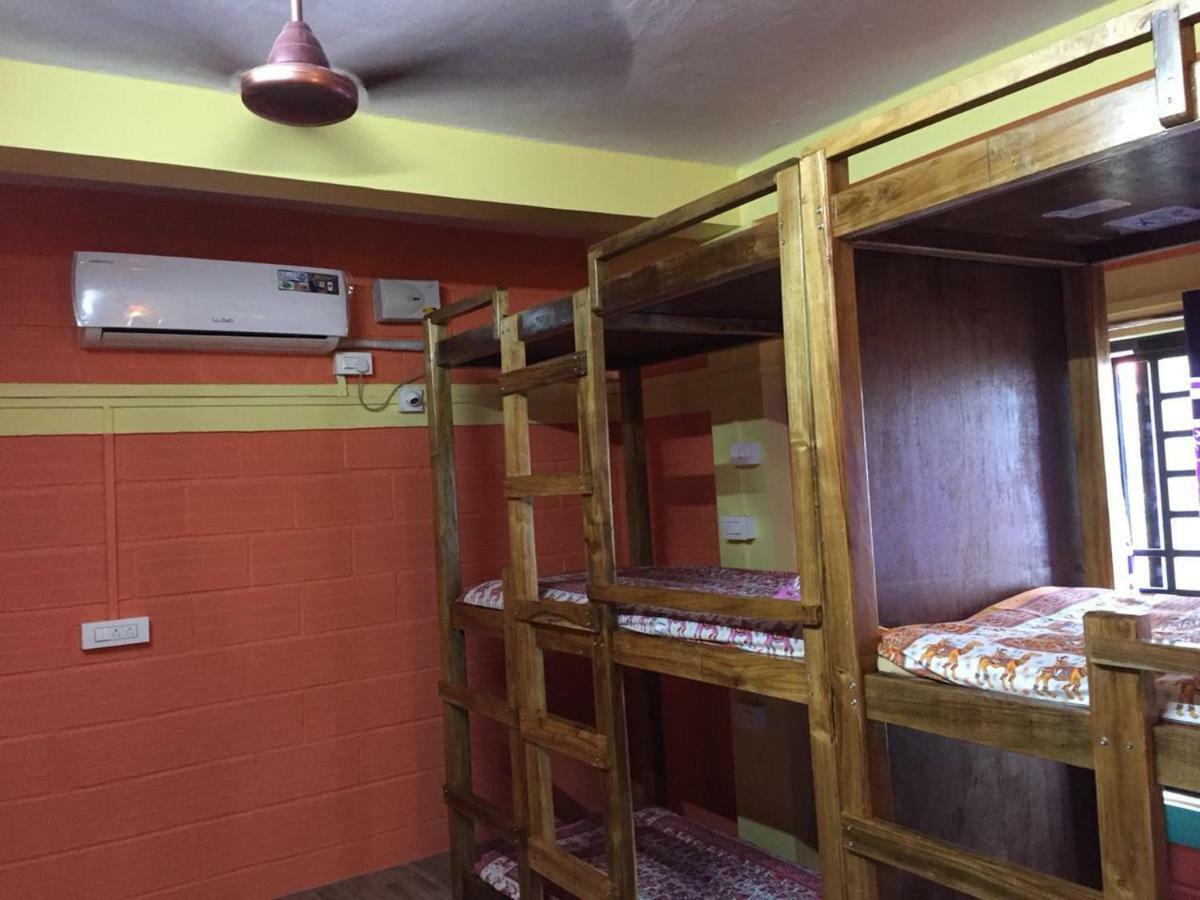 Nimmu Guest House & Restaurant Gokarna 고카르나 외부 사진
